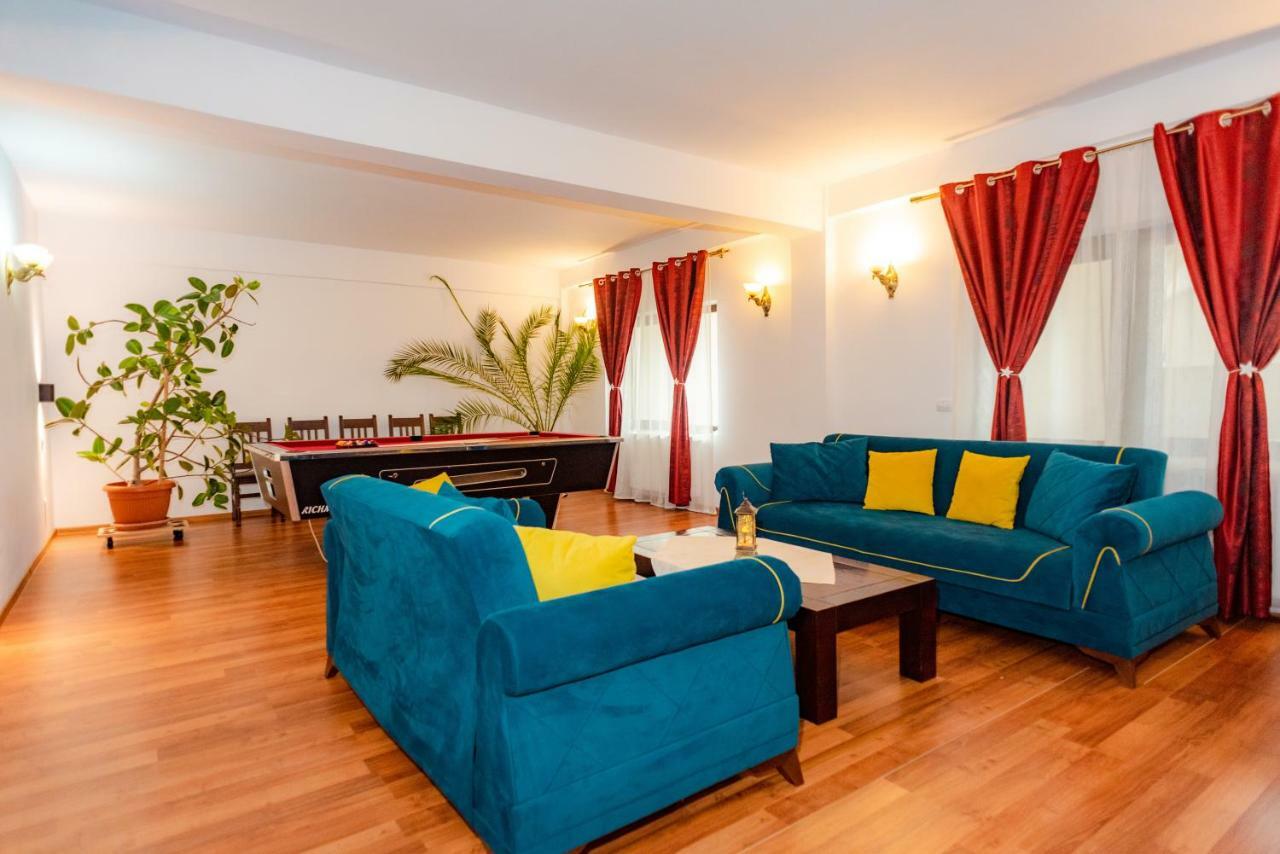 Hotel Tango Margo à Valea Lupului  Extérieur photo